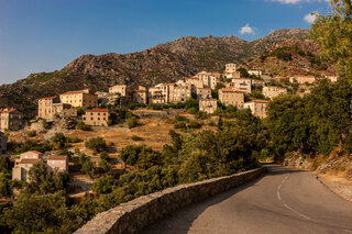 Lama, Village Corse