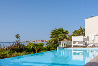 Piscine hôtel Best Western Amiraute Ajaccio